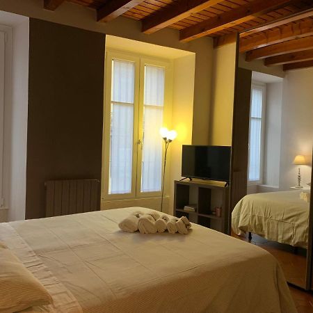 Studio Apartment Una Finestra Su Côme Extérieur photo