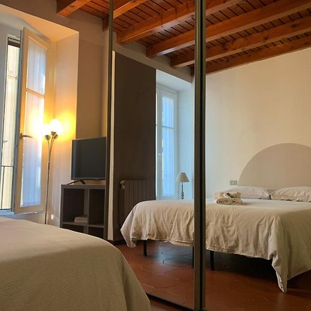 Studio Apartment Una Finestra Su Côme Extérieur photo