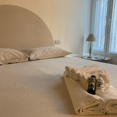 Studio Apartment Una Finestra Su Côme Extérieur photo